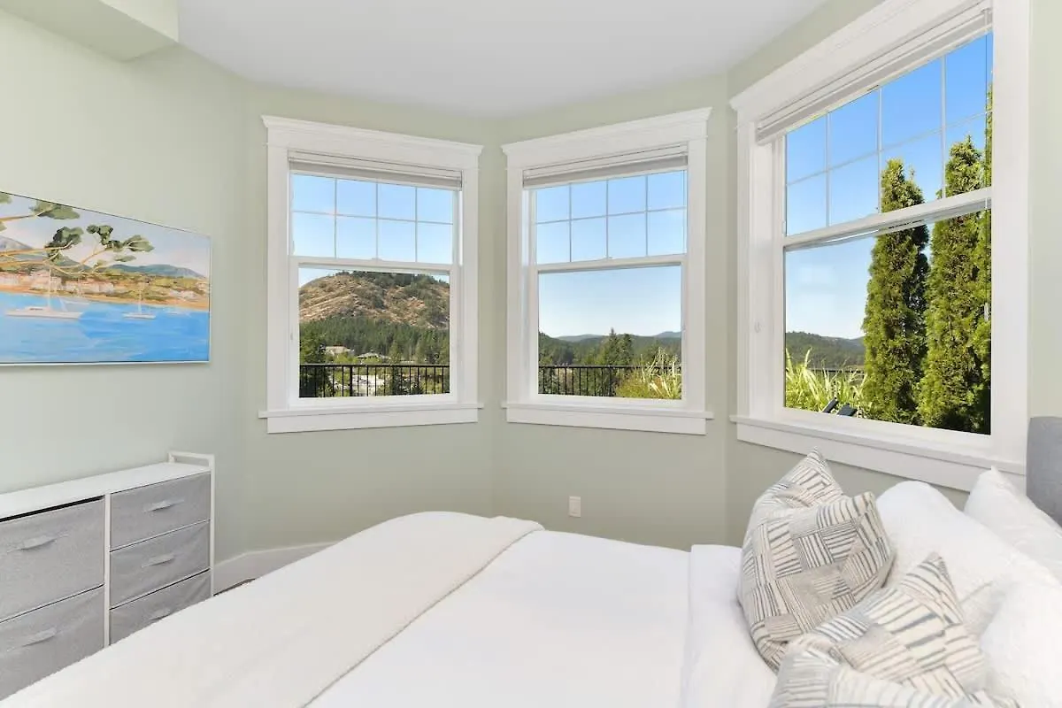 Mount Finlayson View Villa Victoria