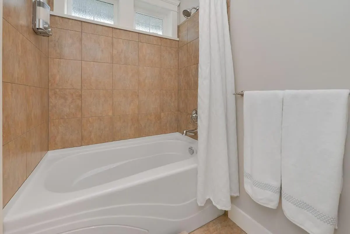 Mount Finlayson View Villa Victoria